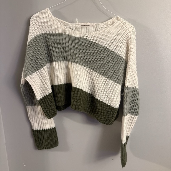 moon & madison Sweaters - Moon & Madison Striped Chunky Knit Sweater – XS 🌿